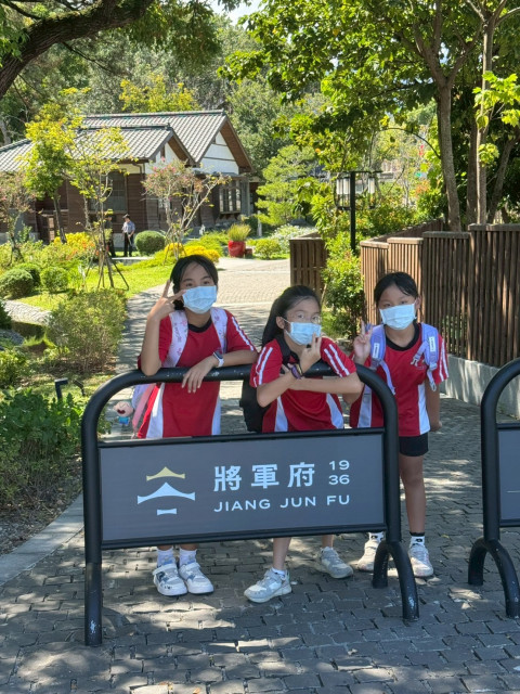LINE_ALBUM_校外教學_251021_117.jpg