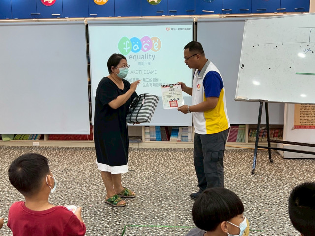 LINE_ALBUM_1141017陽光基金會-口腔宣導_251028_23.jpg
