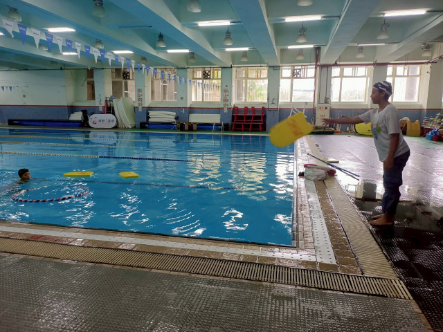 LINE_ALBUM_20250613水中自救救人教學_250822_12.jpg